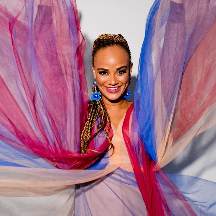 Luciana Mello comemora 35 anos de carreira com shows no Sesc Guarulhos